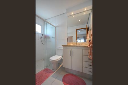 Casa à venda com 480m², 5 quartos e 5 vagasBanheiro da Suíte  3