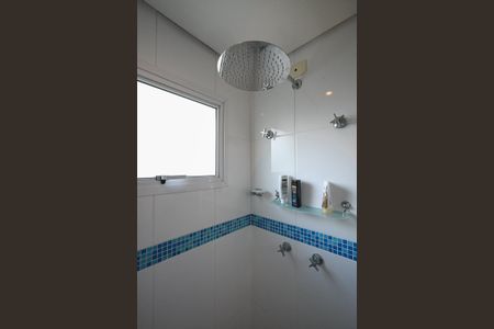 Casa à venda com 480m², 5 quartos e 5 vagasBanheiro Suíte 2