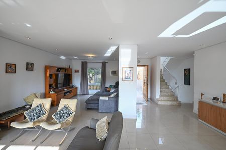 Casa à venda com 480m², 5 quartos e 5 vagasSala