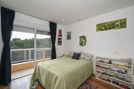 Casa à venda com 480m², 5 quartos e 5 vagasSuíte 2