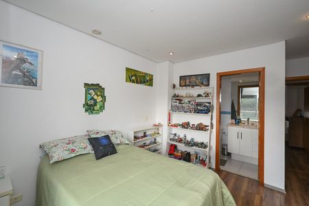 Suíte 2 de casa à venda com 5 quartos, 480m² em Jardim Londrina, São Paulo