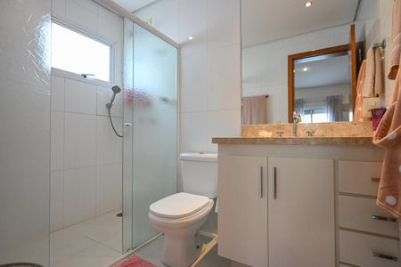 Casa à venda com 480m², 5 quartos e 5 vagasBanheiro da Suíte  3
