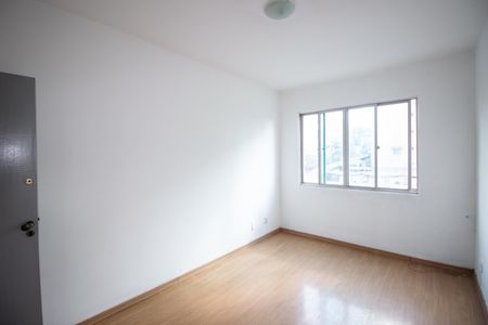 Sala de apartamento para alugar com 2 quartos, 65m² em Santo Antonio, Contagem