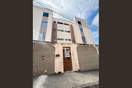 Apartamento para alugar com 65m², 2 quartos e 1 vagaFachada