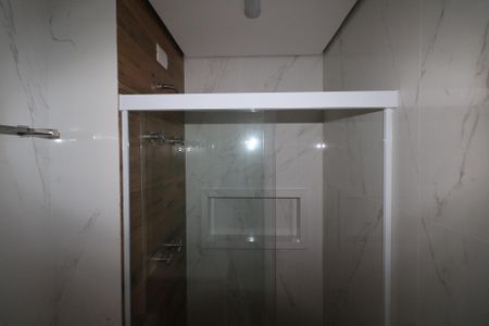 Apartamento à venda com 65m², 2 quartos e 2 vagasBanheiro Social