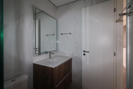 Apartamento à venda com 65m², 2 quartos e 2 vagasBanheiro da Suíte