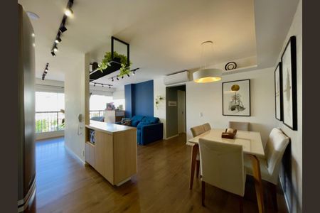 Apartamento à venda com 63m², 2 quartos e 1 vaga Apartamento à venda com 63m², 2 quartos e 1 vagaSala de Jantar