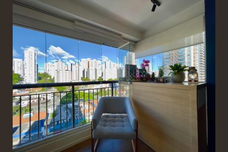 Apartamento à venda com 63m², 2 quartos e 1 vaga Apartamento à venda com 63m², 2 quartos e 1 vagaVaranda