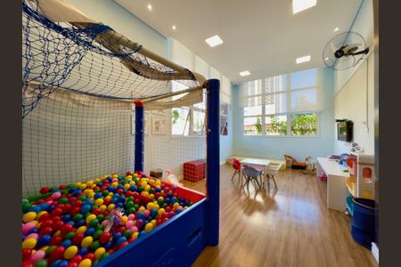 Apartamento à venda com 63m², 2 quartos e 1 vaga Apartamento à venda com 63m², 2 quartos e 1 vagaBrinquedoteca
