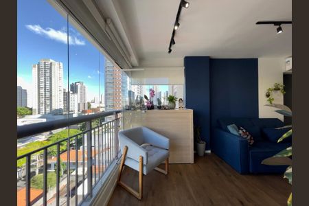 Apartamento à venda com 63m², 2 quartos e 1 vaga Apartamento à venda com 63m², 2 quartos e 1 vagaVaranda