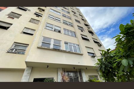 Apartamento à venda com 90m², 3 quartos e 1 vaga Apartamento à venda com 90m², 3 quartos e 1 vagaFachada