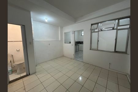Casa para alugar com 70m², 2 quartos e sem vagaCopa