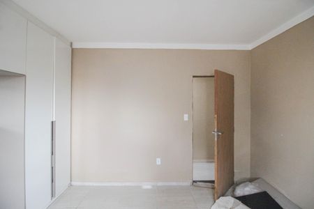 Quarto 1 de casa para alugar com 2 quartos, 70m² em Cabral, Nilópolis