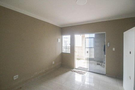 Sala de casa para alugar com 2 quartos, 70m² em Cabral, Nilópolis