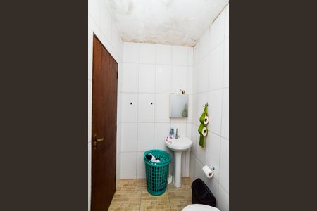 Casa à venda com 230m², 2 quartos e 1 vagaBanheiro