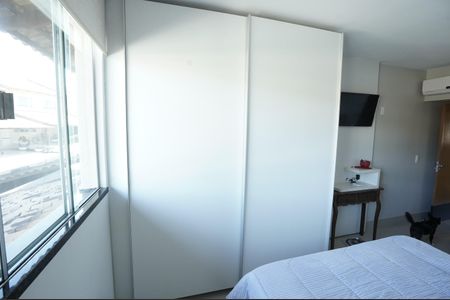 Casa de condomínio à venda com 193m², 4 quartos e 2 vagas