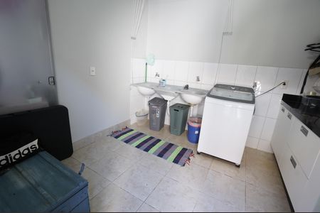 Casa de condomínio à venda com 193m², 4 quartos e 2 vagas