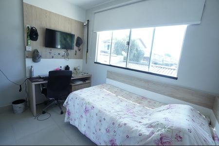 Casa de condomínio à venda com 193m², 4 quartos e 2 vagas
