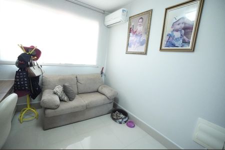 Casa de condomínio à venda com 193m², 4 quartos e 2 vagas