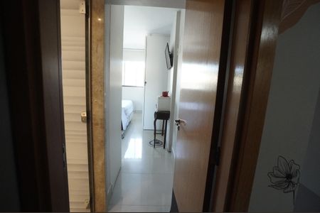 Casa de condomínio à venda com 193m², 4 quartos e 2 vagas