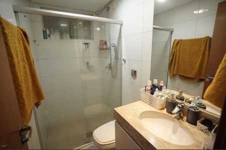 Casa de condomínio à venda com 193m², 4 quartos e 2 vagas