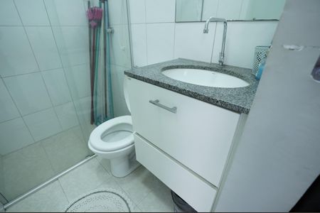 Casa de condomínio à venda com 193m², 4 quartos e 2 vagas