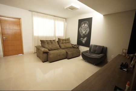 Casa de condomínio à venda com 193m², 4 quartos e 2 vagas