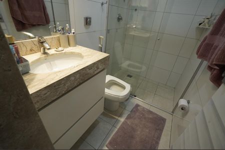 Casa de condomínio à venda com 193m², 4 quartos e 2 vagas