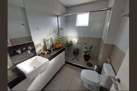 Banheiro de apartamento para alugar com 1 quarto, 70m² em São Francisco, Curitiba