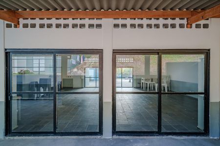 Apartamento para alugar com 50m², 2 quartos e 1 vagaÁrea comum - Salão de festas