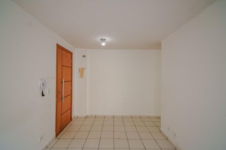 Sala de apartamento para alugar com 2 quartos, 50m² em Conj. Promorar Raposo Tavares, São Paulo