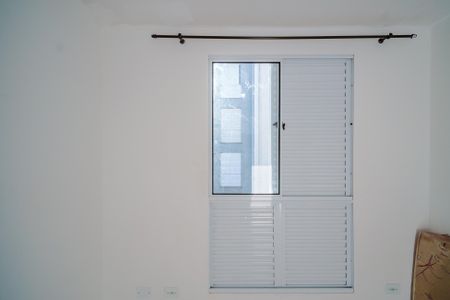 Quarto 1 de apartamento para alugar com 2 quartos, 50m² em Conj. Promorar Raposo Tavares, São Paulo