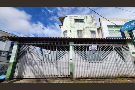 Casa para alugar com 500m², 5 quartos e 5 vagasFachada 