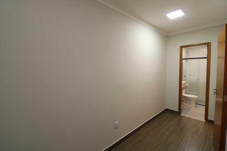 Casa à venda com 145m², 3 quartos e 2 vagasSuíte 2