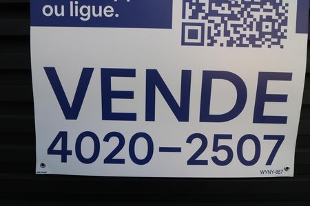 Casa à venda com 145m², 3 quartos e 2 vagasFachada