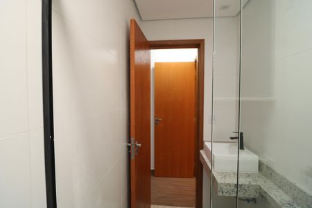 Casa à venda com 145m², 3 quartos e 2 vagasBanheiro da Suíte 1
