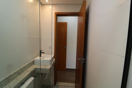 Casa à venda com 145m², 3 quartos e 2 vagasBanheiro da Suíte 3
