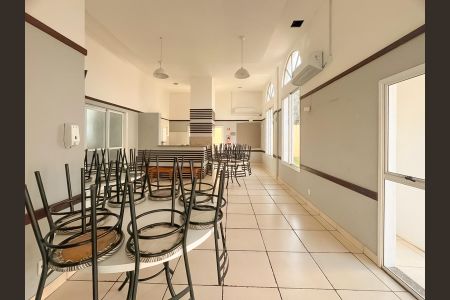 Apartamento para alugar com 56m², 3 quartos e 1 vaga Apartamento para alugar com 56m², 3 quartos e 1 vagaÁrea comum - Salão de festas