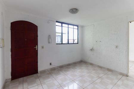 Sala de apartamento para alugar com 2 quartos, 46m² em Cidade Tiradentes, São Paulo