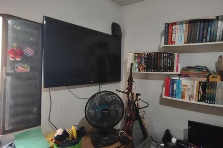 Quarto 2 de casa à venda com 4 quartos, 175m² em Vila Palmares, São Caetano do Sul