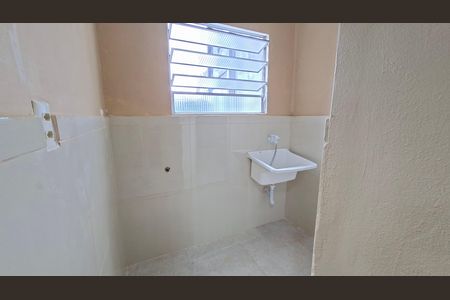 Área de Serviço de casa para alugar com 2 quartos, 70m² em Luiz Anselmo, Salvador