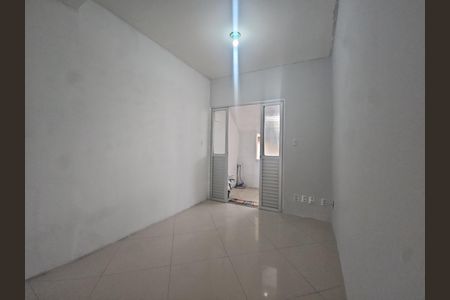 Casa de condomínio para alugar com 70m², 2 quartos e sem vagasala