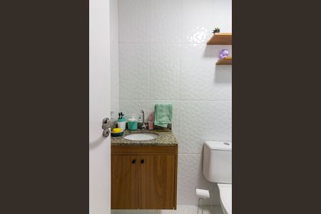 Apartamento à venda com 47m², 2 quartos e 1 vaga Apartamento à venda com 47m², 2 quartos e 1 vagaBanheiro