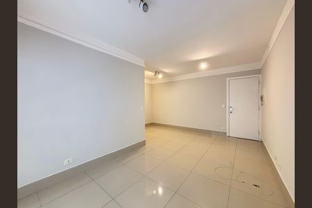 Sala de apartamento para alugar com 2 quartos, 67m² em Vila Olímpia, São Paulo