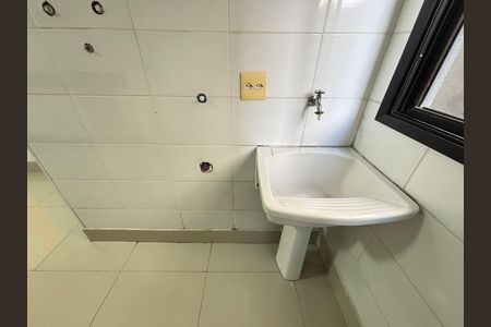 Apartamento para alugar com 67m², 2 quartos e 1 vaga Apartamento para alugar com 67m², 2 quartos e 1 vagaÁrea de Serviço