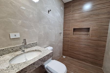 Casa à venda com 98m², 2 quartos e 2 vagas Casa à venda com 98m², 2 quartos e 2 vagasBanheiro da Suíte 1