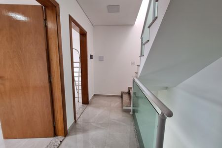 Casa à venda com 98m², 2 quartos e 2 vagas Casa à venda com 98m², 2 quartos e 2 vagasCorredor