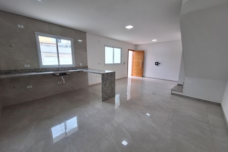 Casa à venda com 98m², 2 quartos e 2 vagas Casa à venda com 98m², 2 quartos e 2 vagasCozinha