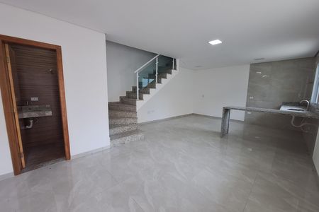 Casa à venda com 98m², 2 quartos e 2 vagas Casa à venda com 98m², 2 quartos e 2 vagasSala