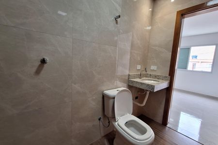 Casa à venda com 98m², 2 quartos e 2 vagas Casa à venda com 98m², 2 quartos e 2 vagasBanheiro da Suíte 2